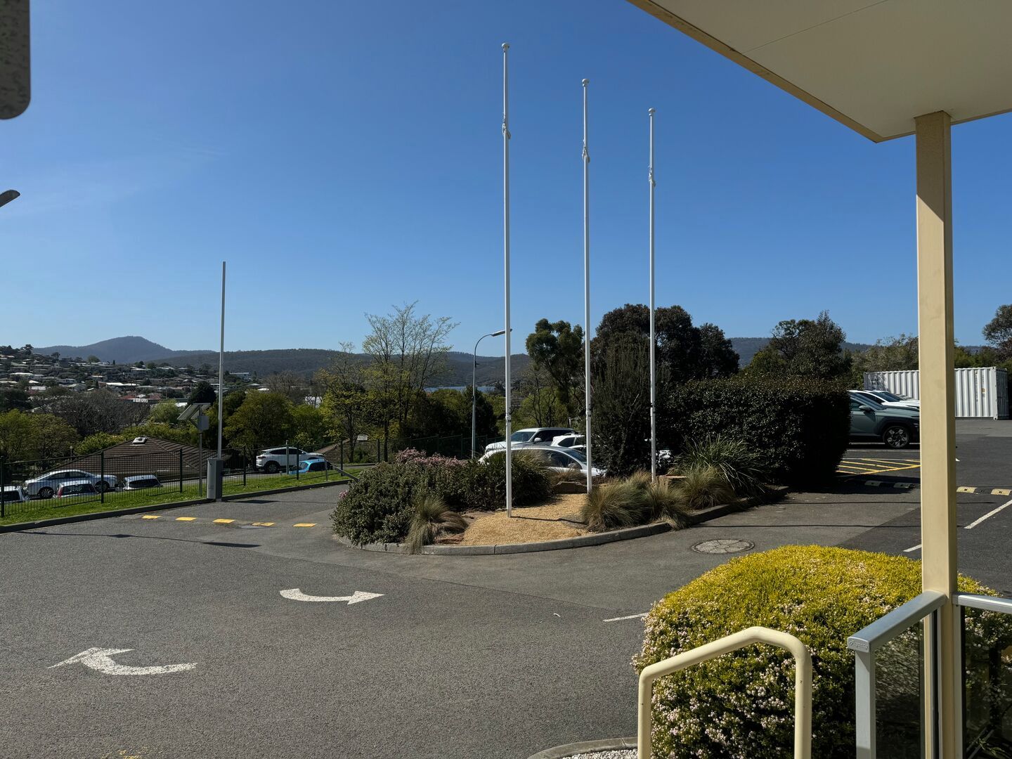 Commercial Flagpoles with Internal Halyard Flagpole